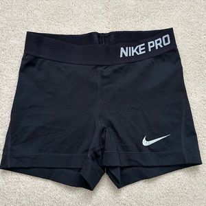 Black Nike Pro Women's 3" Shorts Size Small